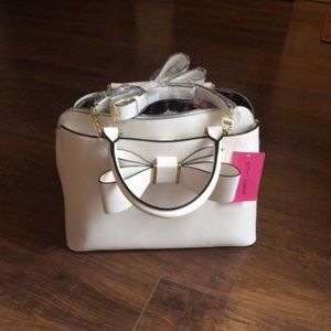 Betsy Johnson White Bow Purse(Large size) tags on